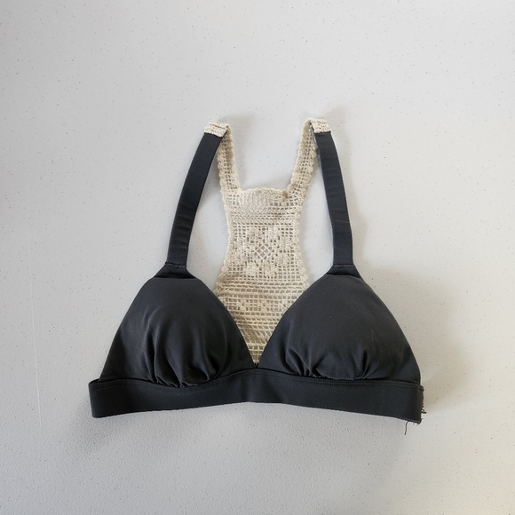 Aerie Gray Racerback Wireless Plunge Crochet Bikini Top Swimsuit Swim Beach - Picture 3 of 7